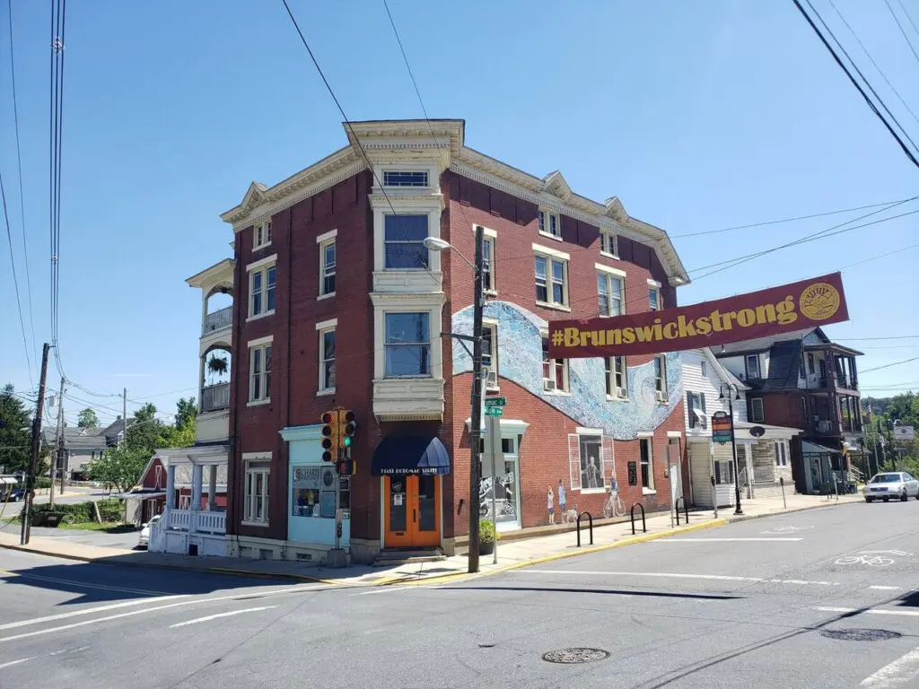 173199 449537 ak4wHLzhltG54iFDAqM917rkQEZiBZzcw9 MeSWEHT0 690a099f940fa.jpg