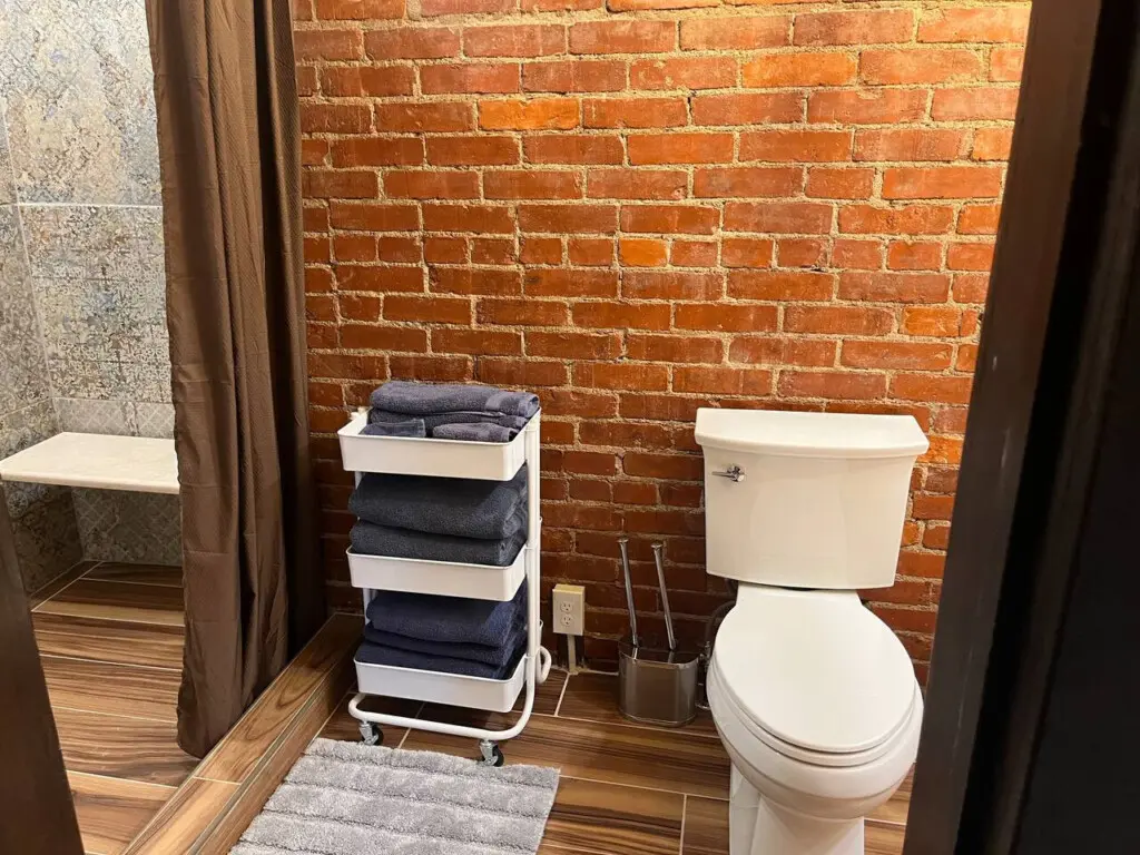 173199 449539 7LMcnx1LSryw 3FMhy7BwQEegCbevgptVbmA7fT2TUw 690a094758436.jpg