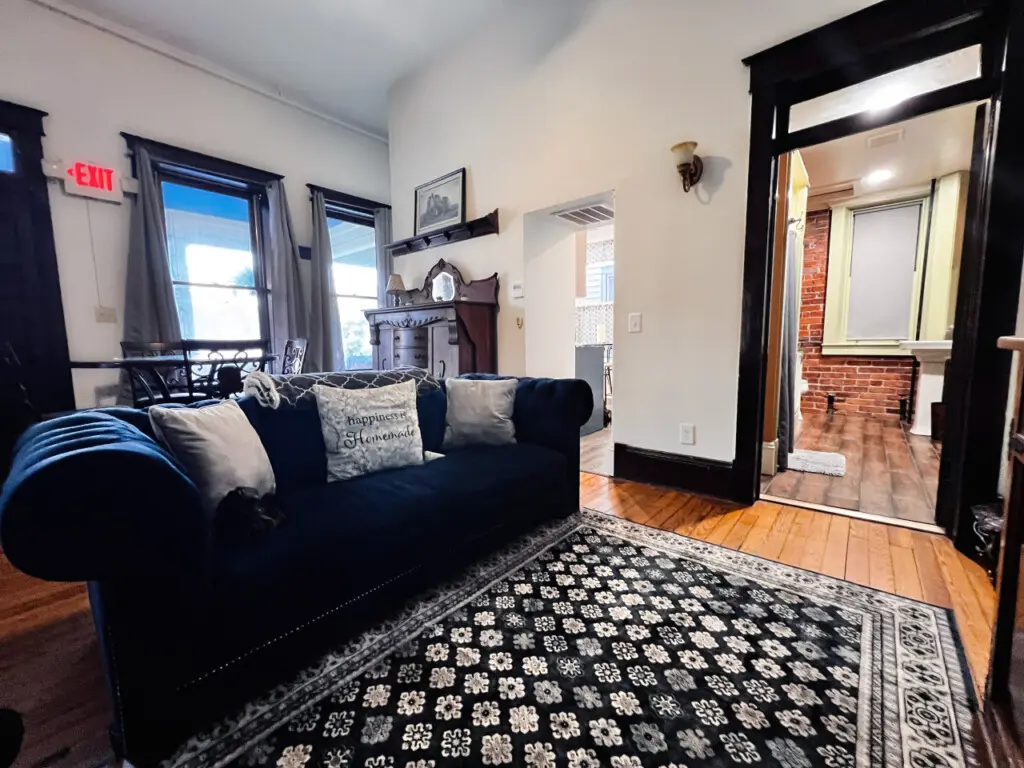 173199 449535 BEU4T4DueYE8VJbBHuzxPyzfTQRcoHEcvMvrCWI9LrE 696ee3b5be039.jpg